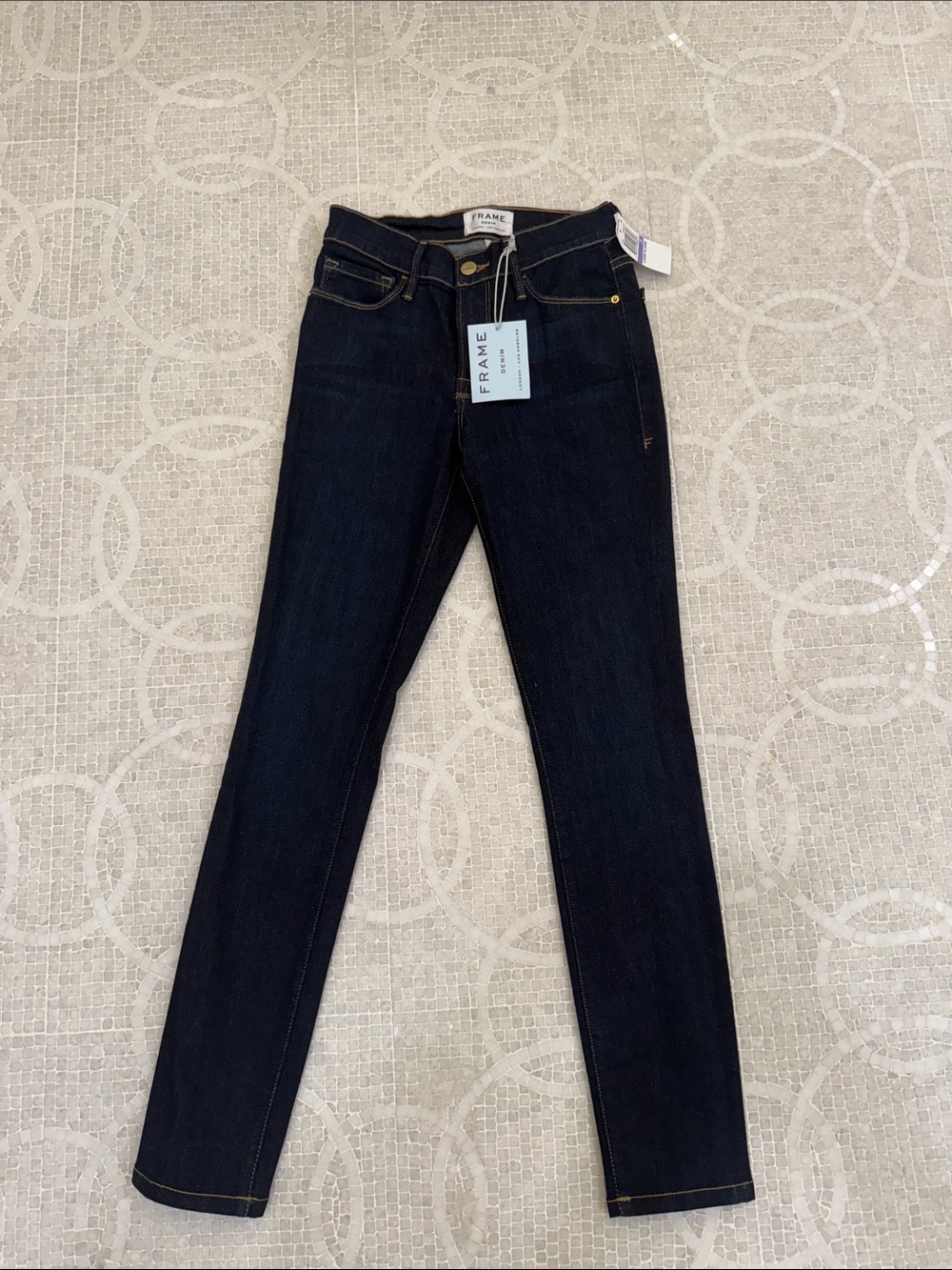 Frame Denim Le Skinny Dark Indigo Women’s Jeans in Queensway